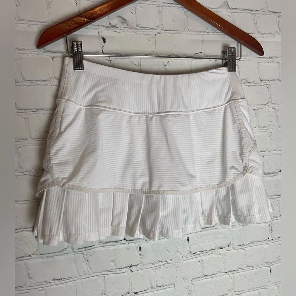 Athleta Womens Skort Ivory Striped Mini Pocket Pleated Stretch Activewear XS